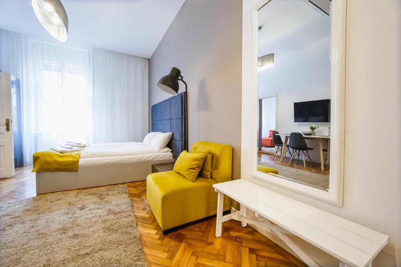 Eat It Cozy Downtown Apartments Oradea Exteriér fotografie