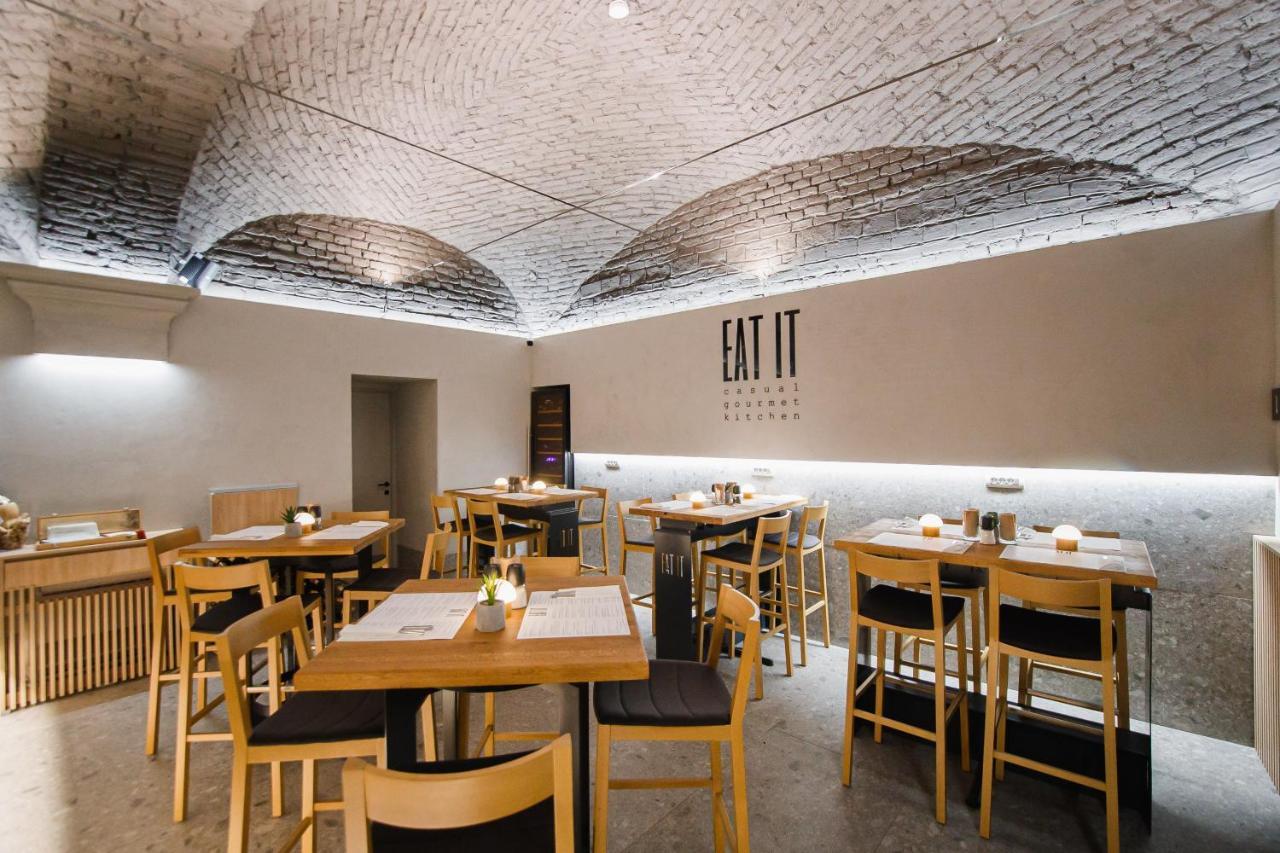Eat It Cozy Downtown Apartments Oradea Exteriér fotografie
